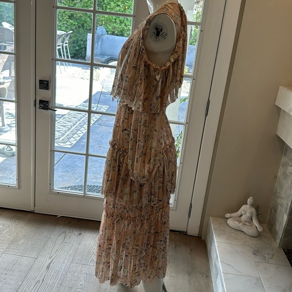 Chelsea & Violet Floral Tiered Cold Shoulder Midi Dress Size Small - Picture 5 of 11